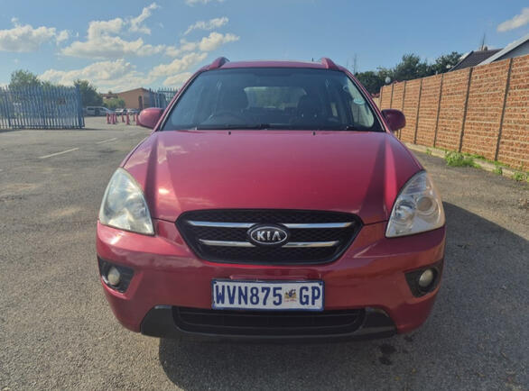 2008 KIA CLARENS MANUAL PETROL 7 SEATER 2008 KIA CLARENS MANUAL PETROL 7 SEATER