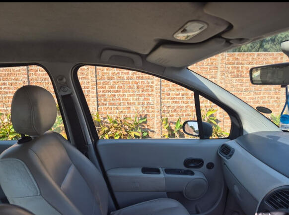 RENAULT MODUS HATCHBACK. MANUAL RENAULT MODUS HATCHBACK. MANUAL
