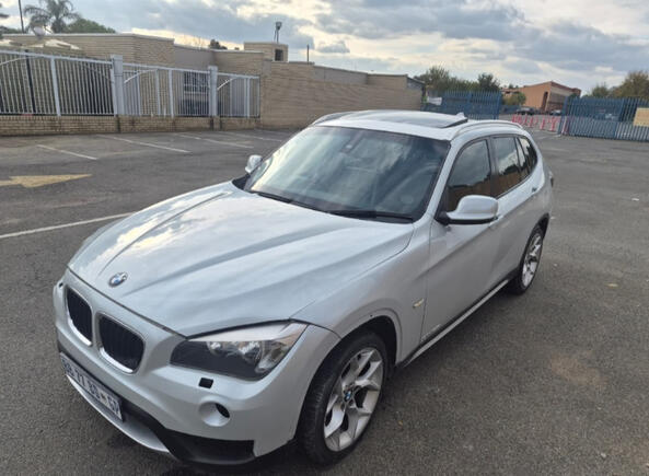 2011 BMW X1 2.0D SRDRIVE AUTOMATIC WITH PANO SUNROOF 2011 BMW X1 2.0D SRDRIVE AUTOMATIC WITH PANO SUNROOF